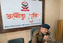 वरिष्ठ पुलिस अधीक्षक अल्मोड़ा देवेन्द्र पींचा के नेतृत्व में लमगड़ा क्षेत्र में हुई महिला की ब्लाइंड मर्डर गुत्थी सुलझी