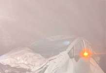 भवाली-रामगढ़ मार्ग पर हादसा ,कोहरे के कारण 100 मीटर गहरी खाई में गिरी पर्यटकों की कार, नोएडा का दंपति सुरक्षित रेस्क्यू