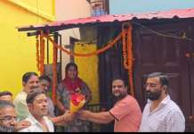 जिलाधिकारी के प्रयास और प्लस एप्रोच फाउंडेशन की पहल से गरीब के भवन काजीर्णोद्धार कार्य हुआ पूर्ण( संजय कुमार अग्रवाल)