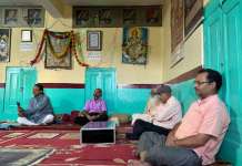 छंजर सभा की मासिक काव्य गोष्ठी मे कवियों ने खूब तालियां बटोरीं।