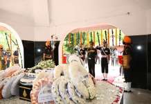 भारतीय सेना ने पूर्व सेना प्रमुख जनरल वीएन शर्मा को पूरे सैन्य सम्मान के साथ अंतिम विदाई दी