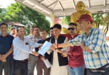 मिनिस्ट्रीयल फेडरेशन द्वारा दर्जा राज्यमंत्री कुंदन सिंह लटवाल कोज्ञापन सौंपा ।